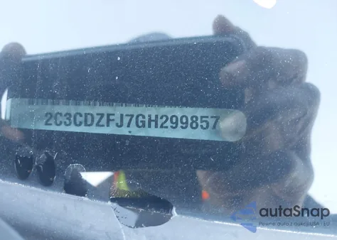 2016 Dodge Challenger 392 Hemi Scat Pack Shaker z USA, uszkodzony, nr VIN 2C3CDZFJ7GH299857